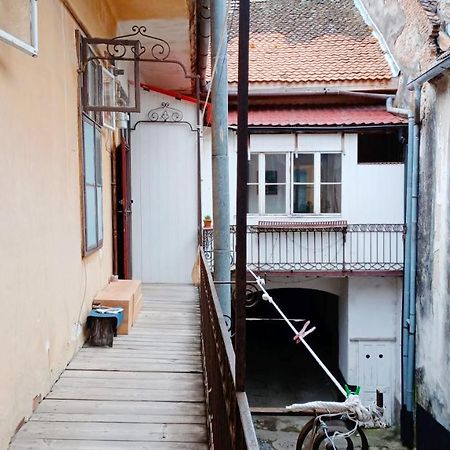 Charming Vintage Apartment Piata Sfatului Braşov Eksteriør bilde