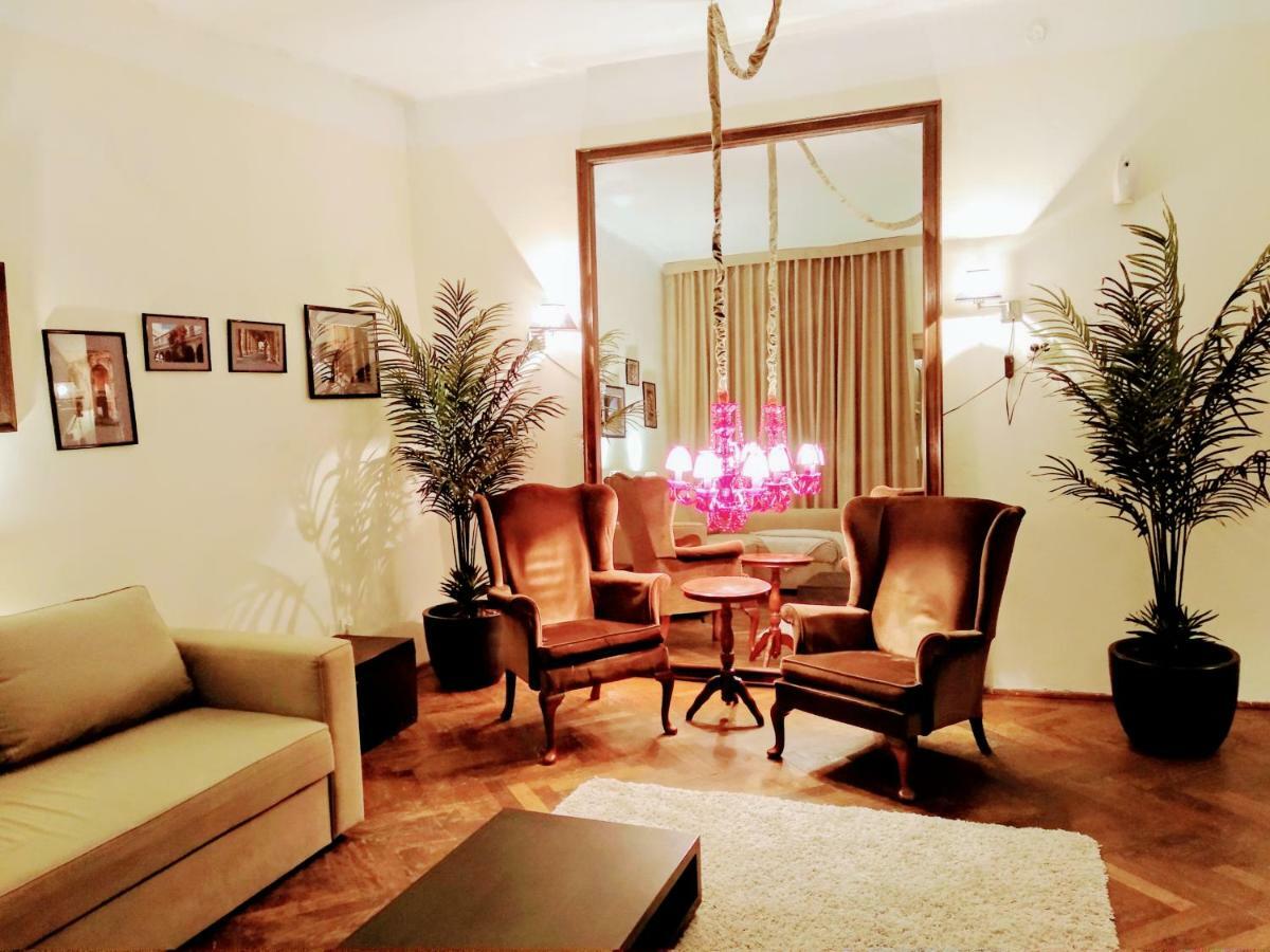 Charming Vintage Apartment Piata Sfatului Braşov Eksteriør bilde